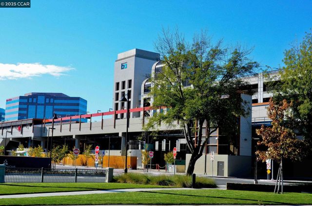 2550 Oak Rd. 209, Walnut Creek, CA 94596