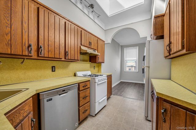 6858 76th Street, Middle Village, NY 11379