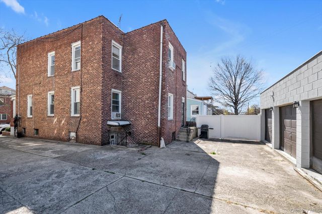 6858 76th Street, Middle Village, NY 11379