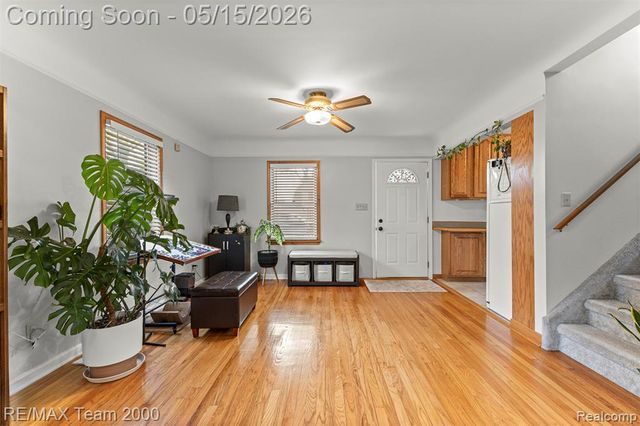 13997 San Jose, Redford, MI 48239