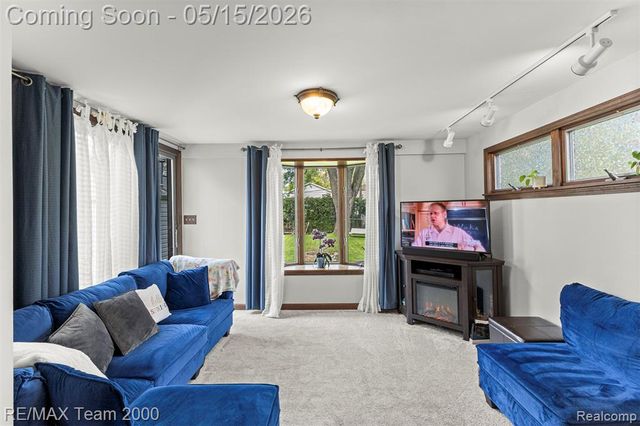 13997 San Jose, Redford, MI 48239