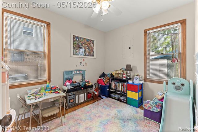 13997 San Jose, Redford, MI 48239