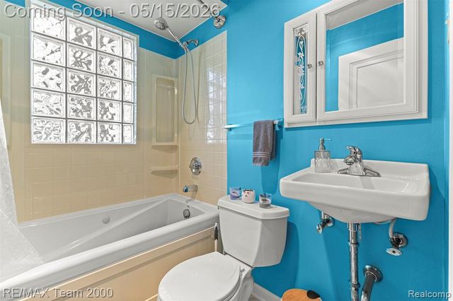 13997 San Jose, Redford, MI 48239