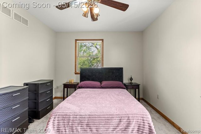 13997 San Jose, Redford, MI 48239