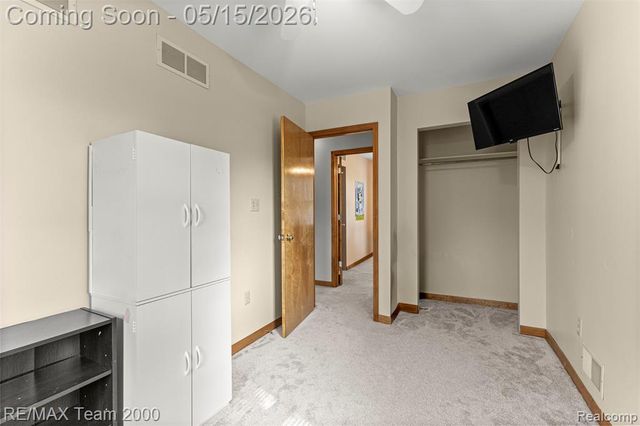 13997 San Jose, Redford, MI 48239