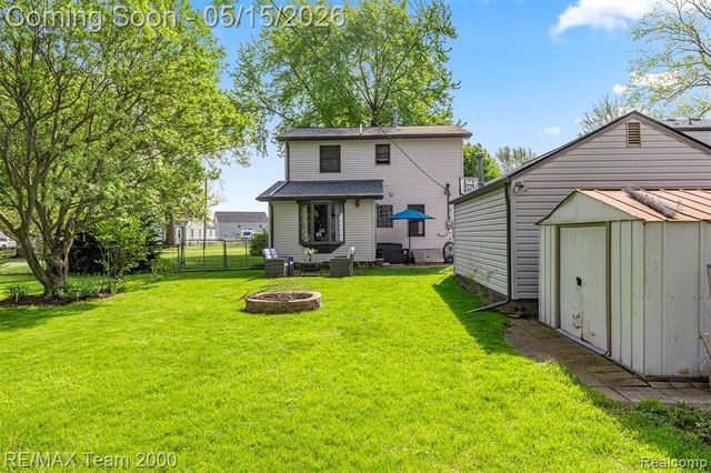13997 San Jose, Redford, MI 48239