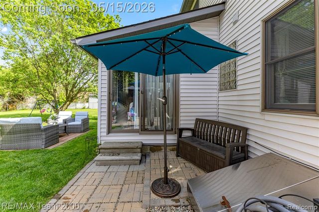 13997 San Jose, Redford, MI 48239