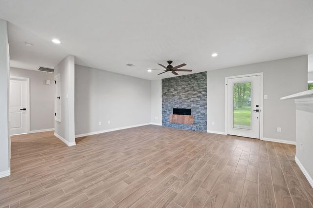 293 County Road 140, Liberty, TX 77575