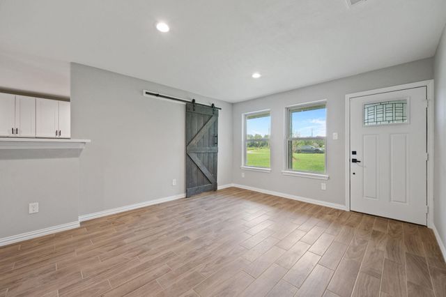 293 County Road 140, Liberty, TX 77575