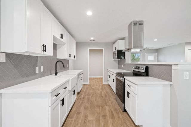 293 County Road 140, Liberty, TX 77575