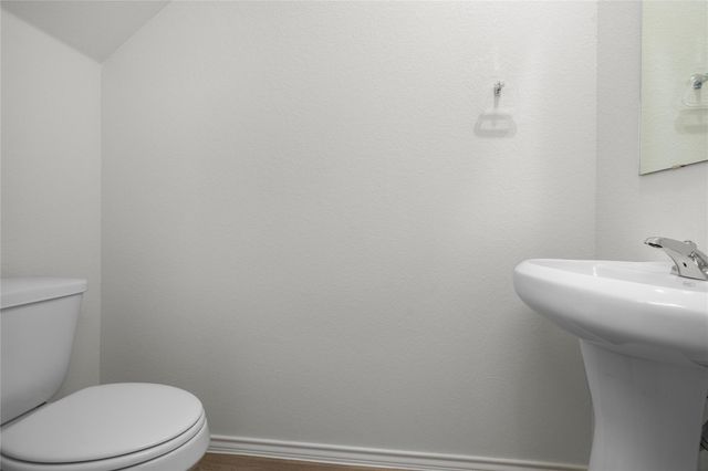 206 Jackson ST, Maxwell, TX 78656