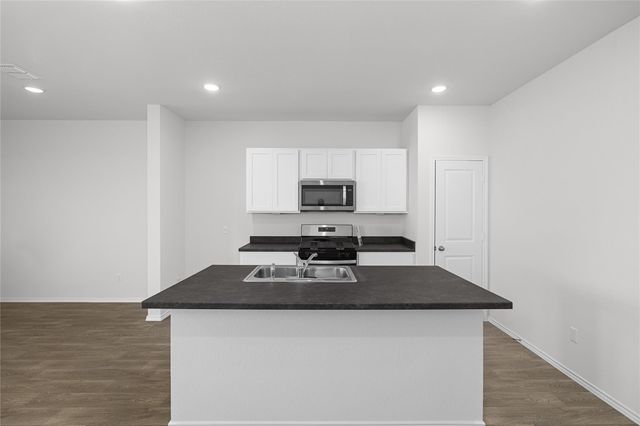 206 Jackson ST, Maxwell, TX 78656