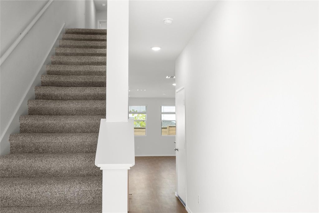 206 Jackson ST, Maxwell, TX 78656