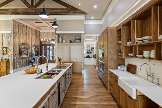 911 Butter Road, Bonneau, SC 29431