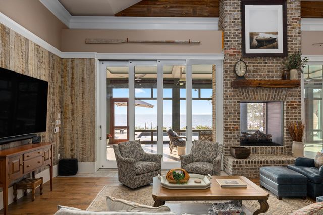 911 Butter Road, Bonneau, SC 29431