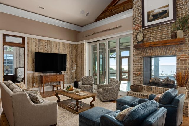 911 Butter Road, Bonneau, SC 29431