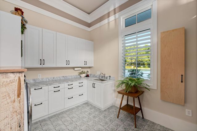 911 Butter Road, Bonneau, SC 29431