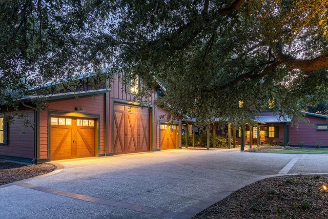 911 Butter Road, Bonneau, SC 29431