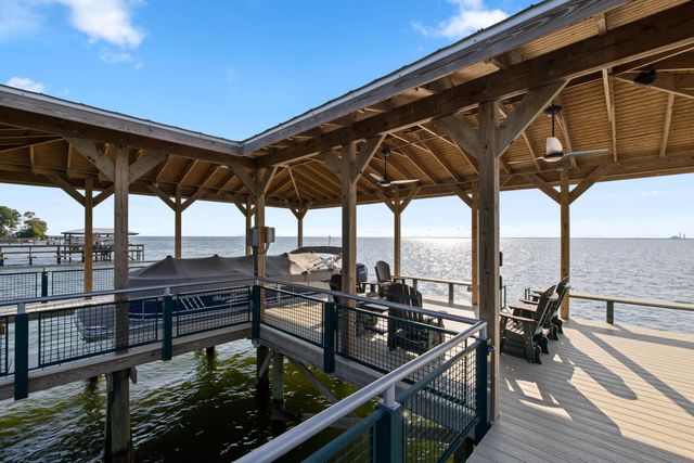 911 Butter Road, Bonneau, SC 29431