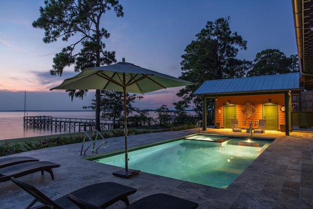 911 Butter Road, Bonneau, SC 29431