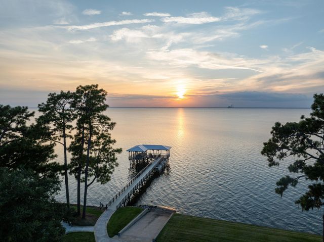 911 Butter Road, Bonneau, SC 29431