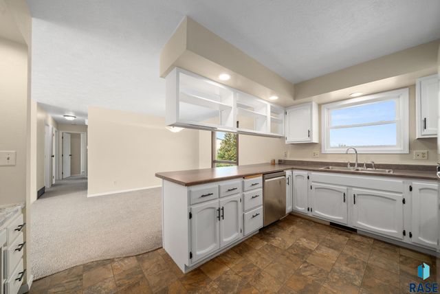 48186 265th St Street, Brandon, SD 57005