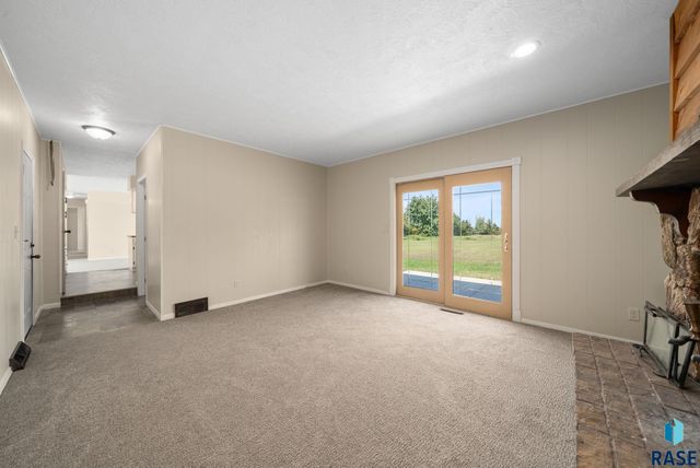 48186 265th St Street, Brandon, SD 57005