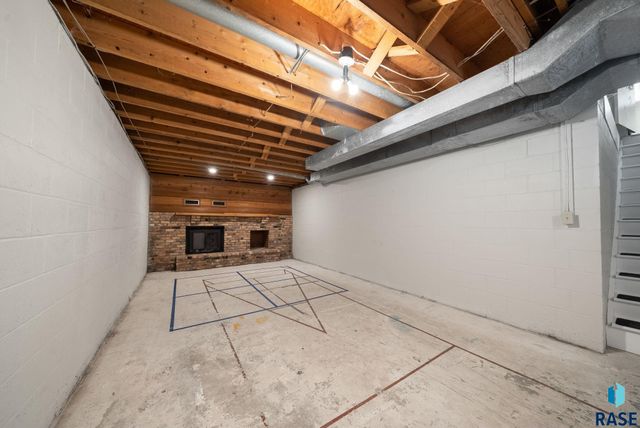 48186 265th St Street, Brandon, SD 57005