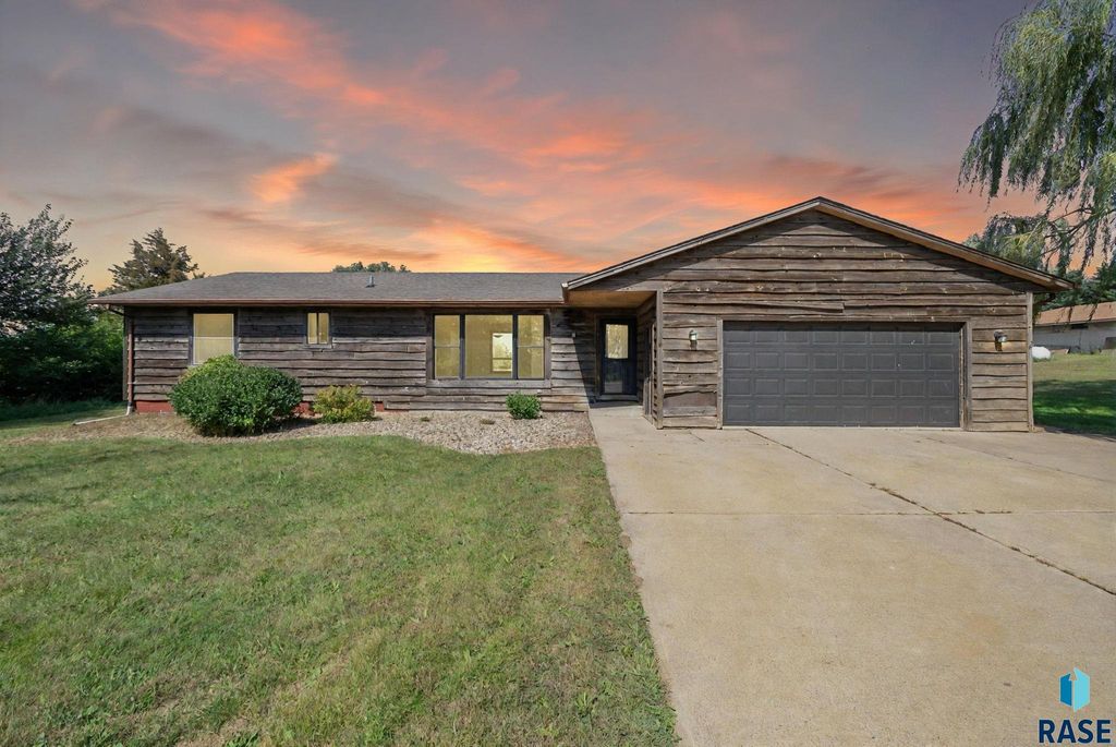 48186 265th St Street, Brandon, SD 57005