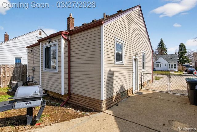 6812 Polk Street, Taylor, MI 48180