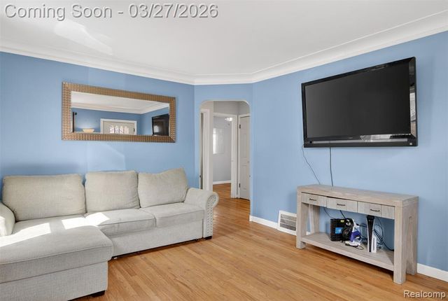 6812 Polk Street, Taylor, MI 48180