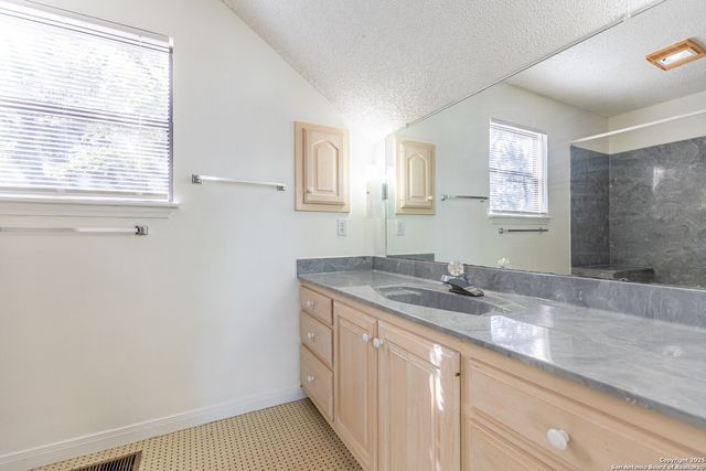 254 scenic, Canyon Lake, TX 78133