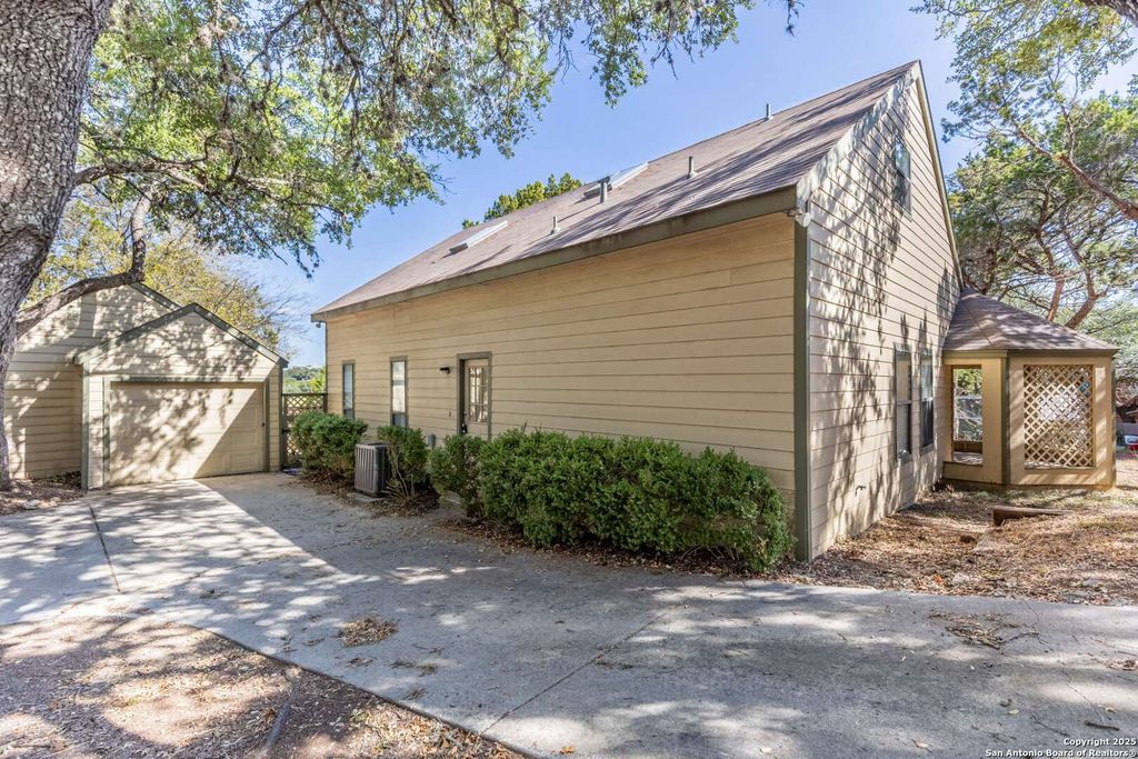 254 scenic, Canyon Lake, TX 78133