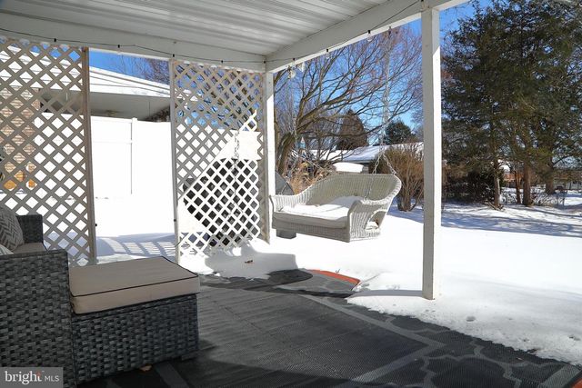 326 E CHARLOTTE ST, Millersville, PA 17551