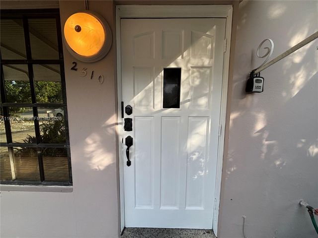 2510 NE 9th Ter, Pompano Beach, FL 33064