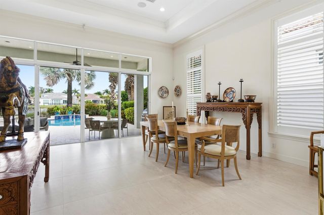 122 Siesta Way, Palm Beach Gardens, FL 33418