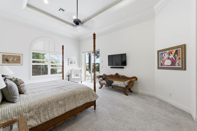 122 Siesta Way, Palm Beach Gardens, FL 33418