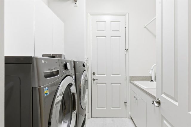 122 Siesta Way, Palm Beach Gardens, FL 33418