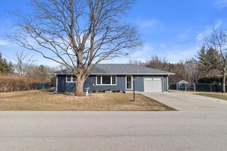 222 East AVENUE, Eagle, WI 53119