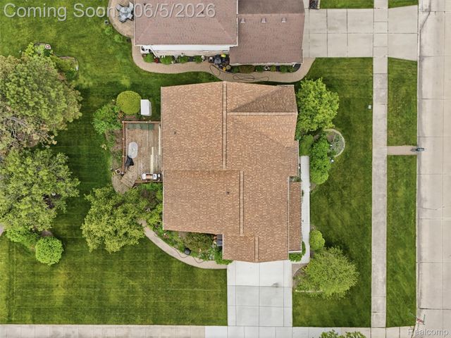 42447 Sheridan Drive, Clinton Charter Township, MI 48038