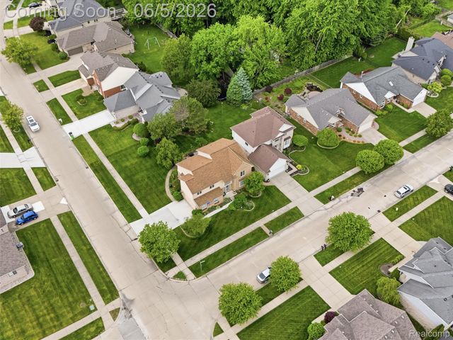 42447 Sheridan Drive, Clinton Charter Township, MI 48038