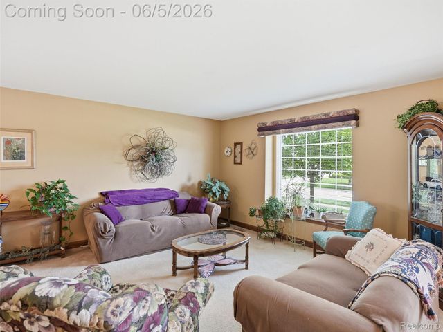 42447 Sheridan Drive, Clinton Charter Township, MI 48038