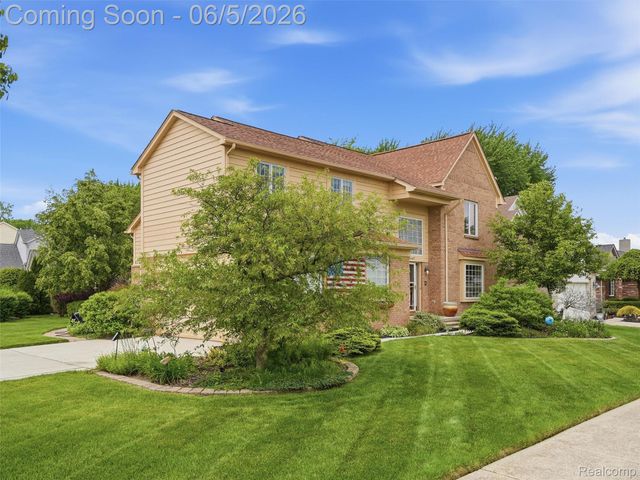 42447 Sheridan Drive, Clinton Charter Township, MI 48038