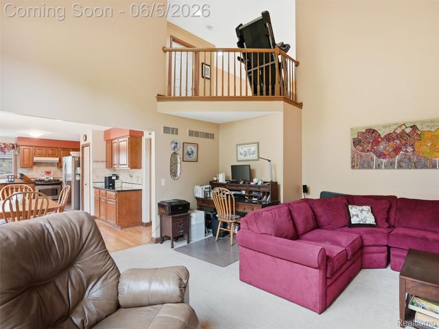 42447 Sheridan Drive, Clinton Charter Township, MI 48038