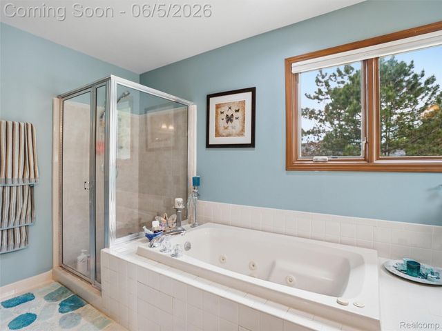 42447 Sheridan Drive, Clinton Charter Township, MI 48038