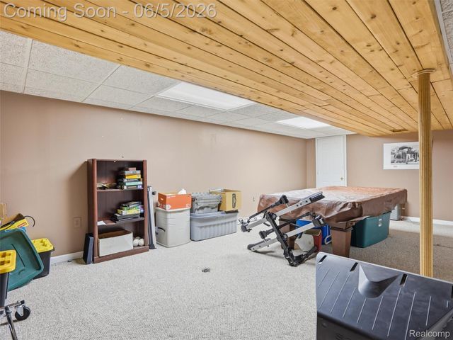 42447 Sheridan Drive, Clinton Charter Township, MI 48038