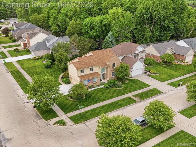 42447 Sheridan Drive, Clinton Charter Township, MI 48038