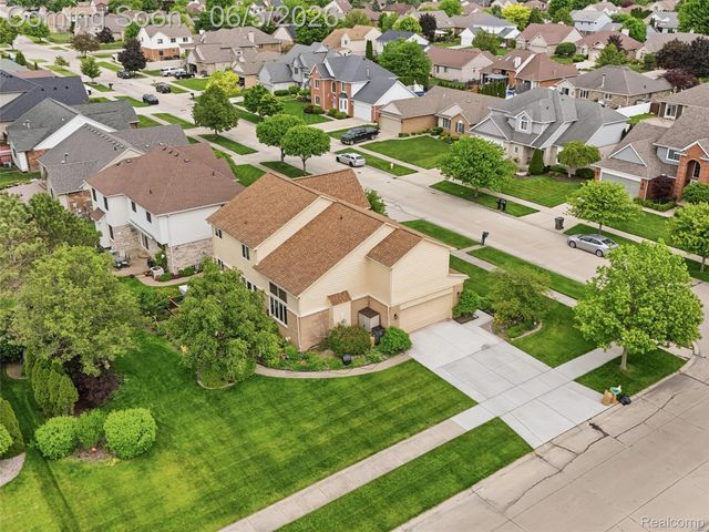 42447 Sheridan Drive, Clinton Charter Township, MI 48038