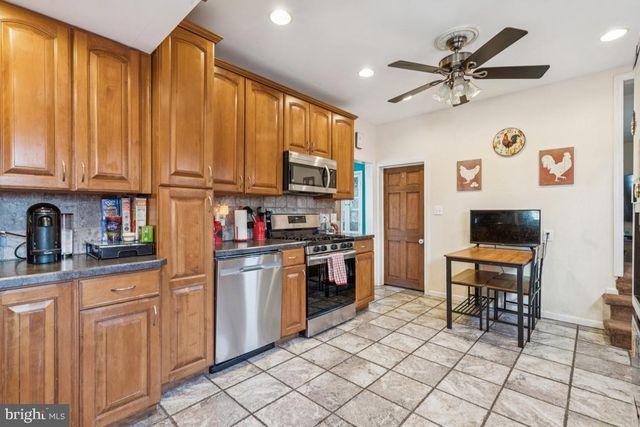 600 BEECH AVE, Laurel Springs, NJ 08021