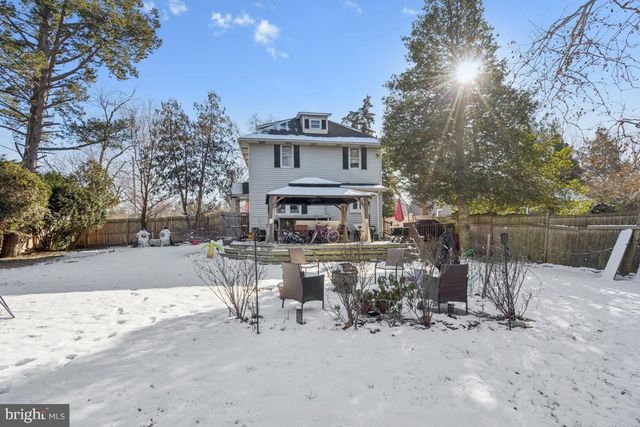 600 BEECH AVE, Laurel Springs, NJ 08021